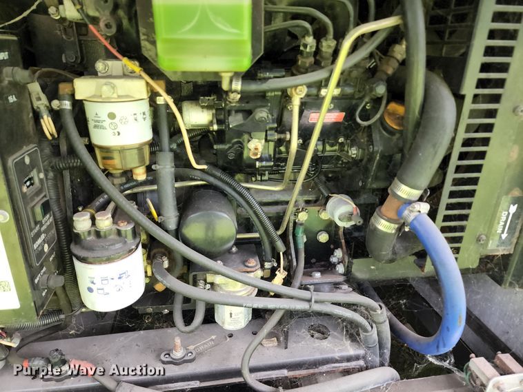 image for item JB9003 2004 GMC C6500  mobile command center