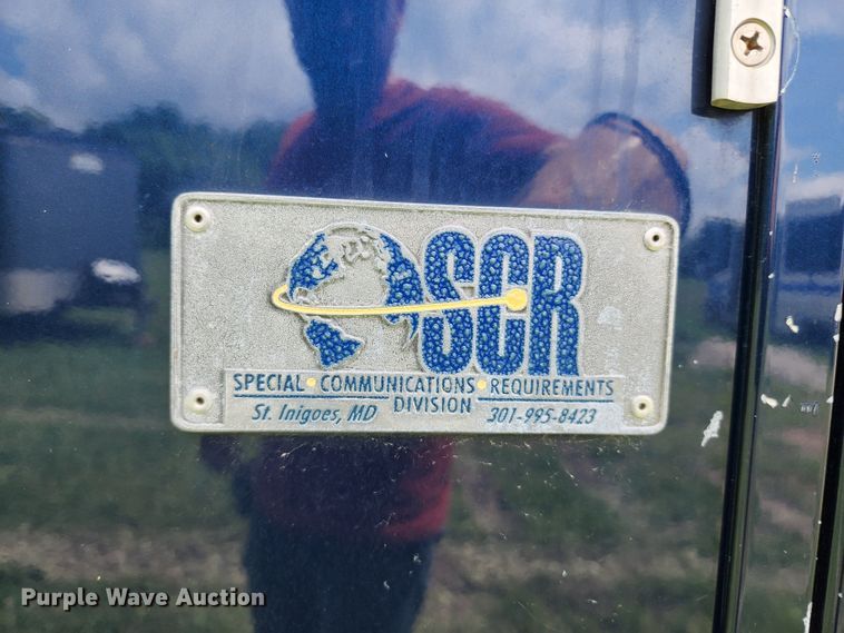 image for item JB9003 2004 GMC C6500  mobile command center