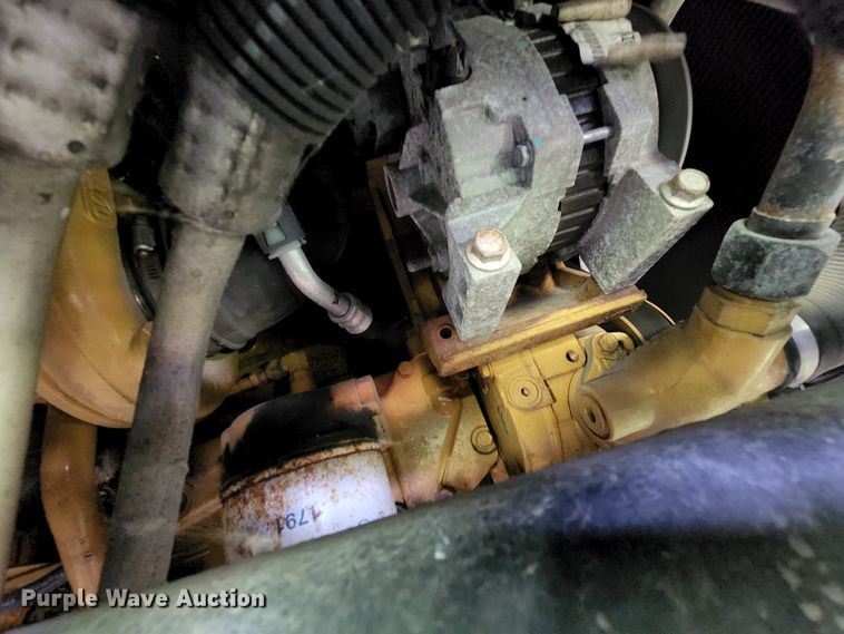 image for item JB9003 2004 GMC C6500  mobile command center