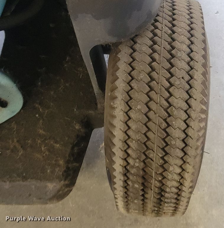 image for item JC9803 SPX Robinair Cooltech 34700Z  refrigerant recovery, recycling, and recharging station