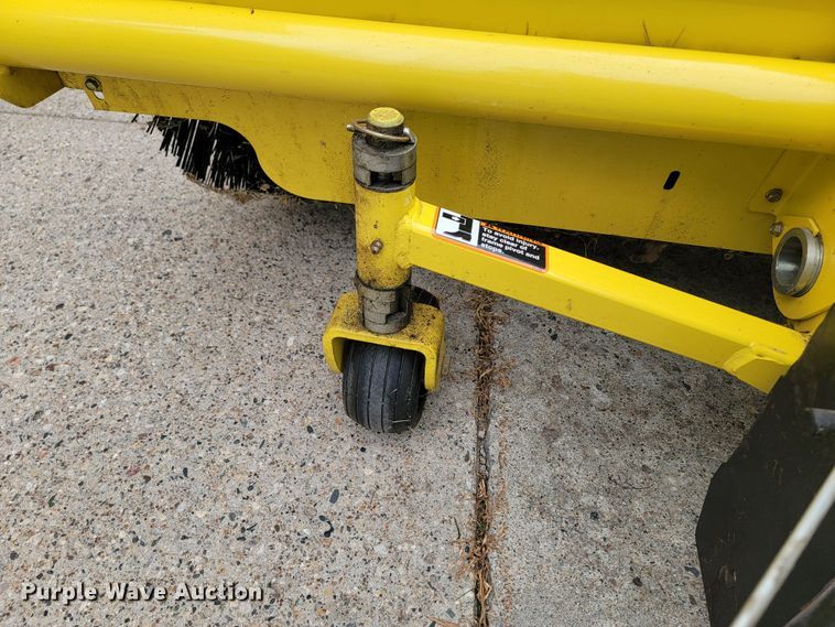image for item JC9804 John Deere  60"W broom