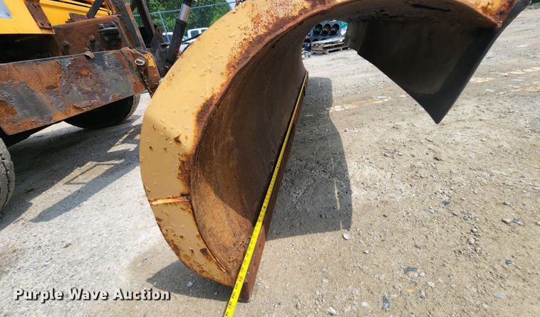 image for item JL9960 2002 International 4900  dump truck