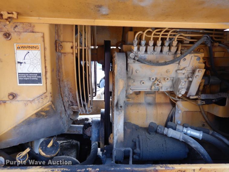 image for item JL9961 2004 Champion 720A Series III  motor grader