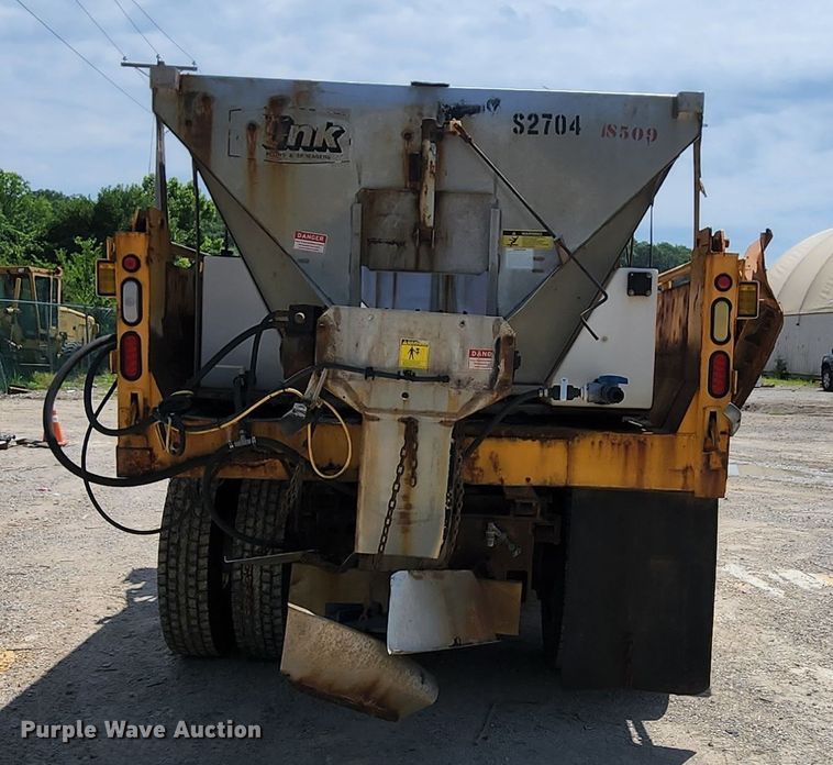 image for item JL9964 2002 International 4900  dump truck