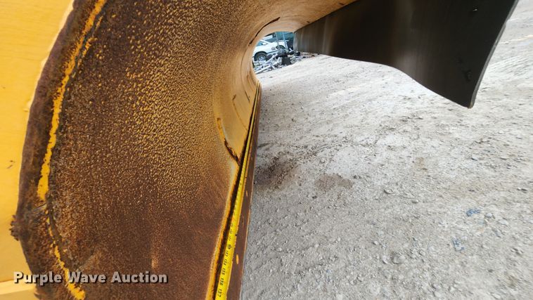 image for item JL9965 2002 International 4900  dump truck