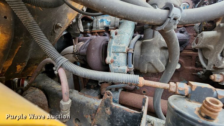 image for item JL9965 2002 International 4900  dump truck