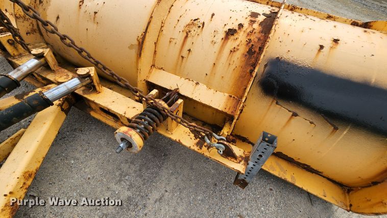 image for item JL9966 2002 International 4900  dump truck