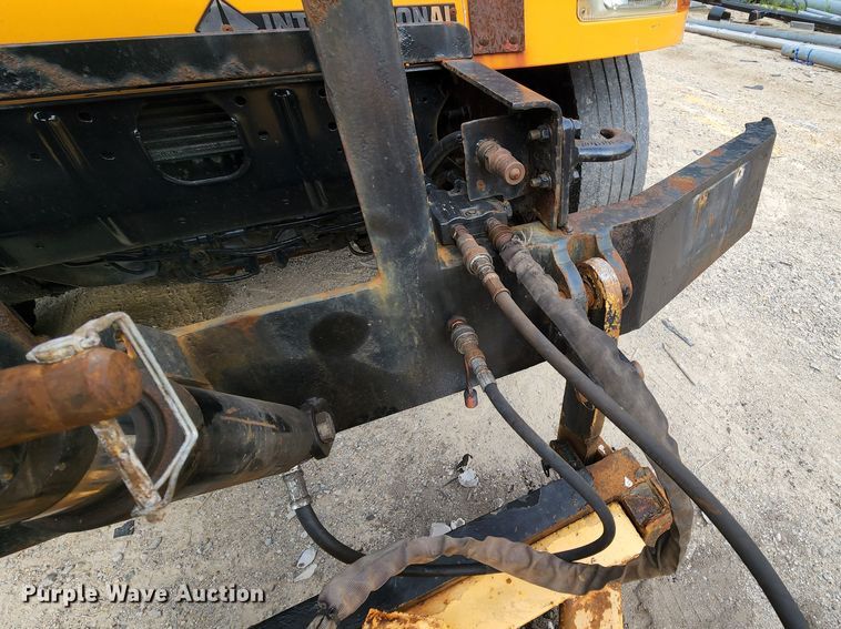 image for item JL9966 2002 International 4900  dump truck