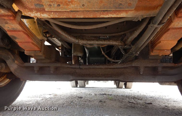 image for item JL9968 2002 International 4900  dump truck