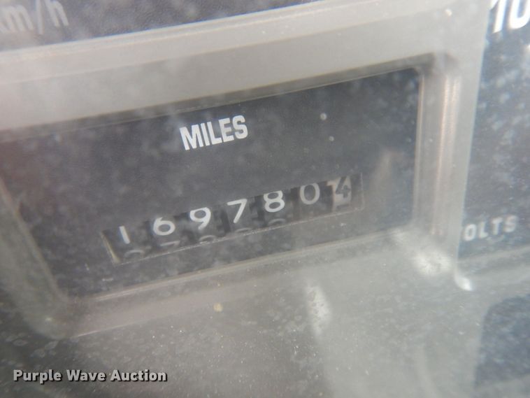 image for item JL9968 2002 International 4900  dump truck