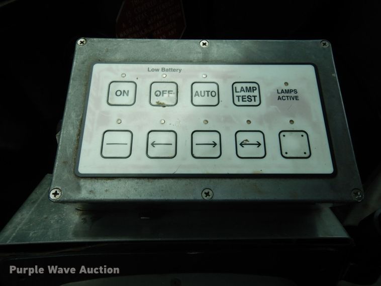 image for item JL9968 2002 International 4900  dump truck