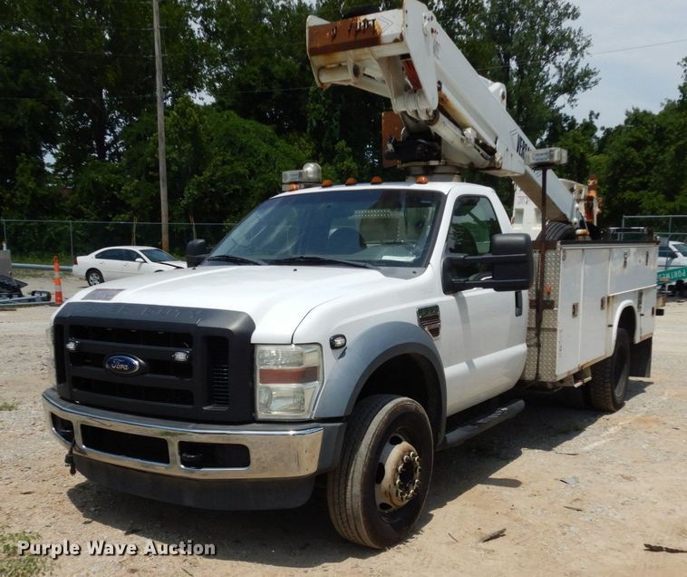 image for item JL9978 2010 Ford F550  bucket truck