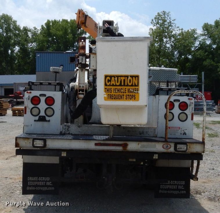 image for item JL9978 2010 Ford F550  bucket truck