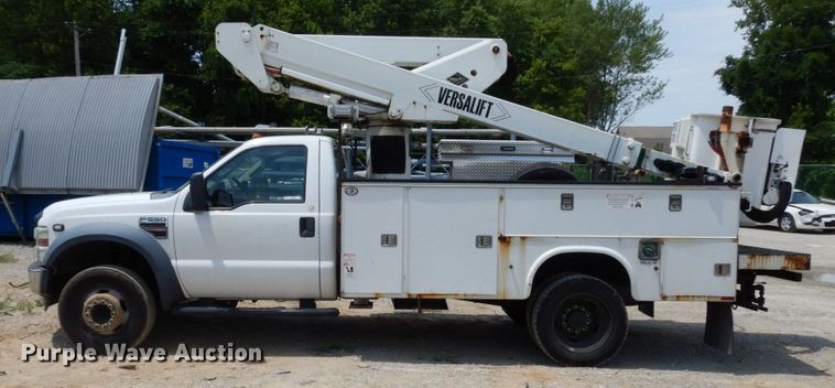 image for item JL9978 2010 Ford F550  bucket truck