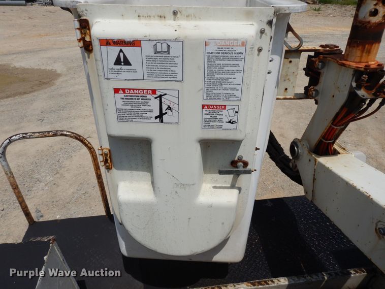 image for item JL9978 2010 Ford F550  bucket truck