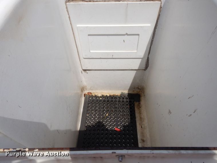 image for item JL9978 2010 Ford F550  bucket truck