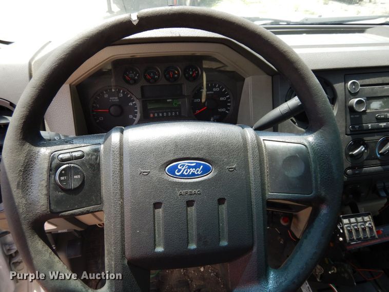 image for item JL9978 2010 Ford F550  bucket truck