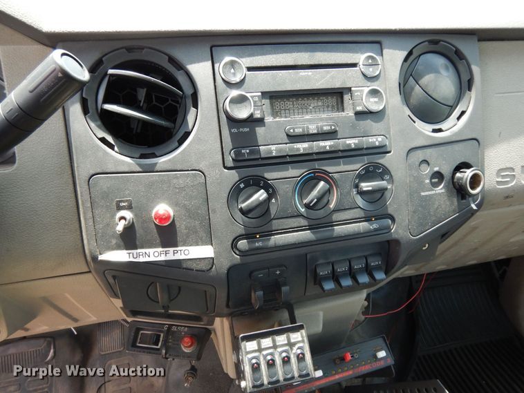 image for item JL9978 2010 Ford F550  bucket truck