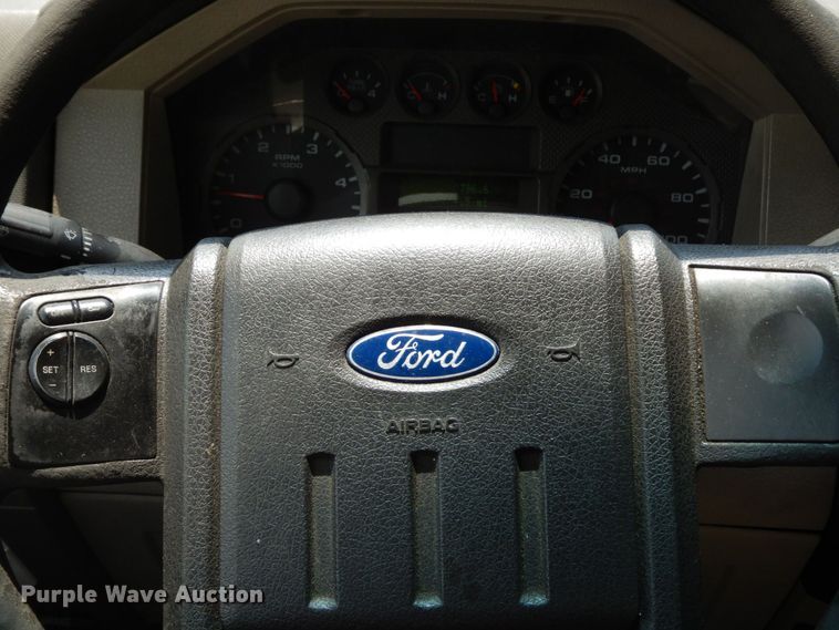 image for item JL9978 2010 Ford F550  bucket truck