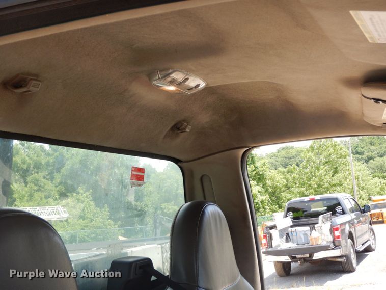 image for item JL9978 2010 Ford F550  bucket truck