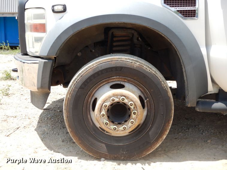 image for item JL9978 2010 Ford F550  bucket truck