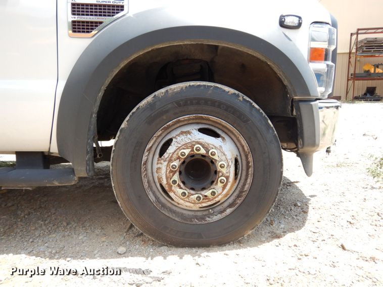 image for item JL9978 2010 Ford F550  bucket truck