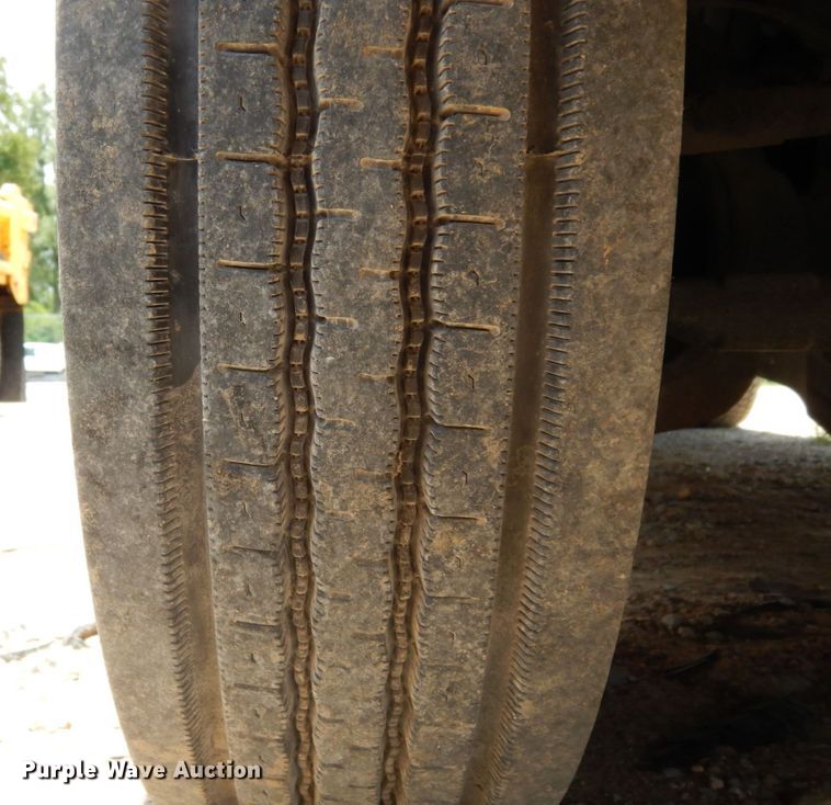 image for item JL9978 2010 Ford F550  bucket truck