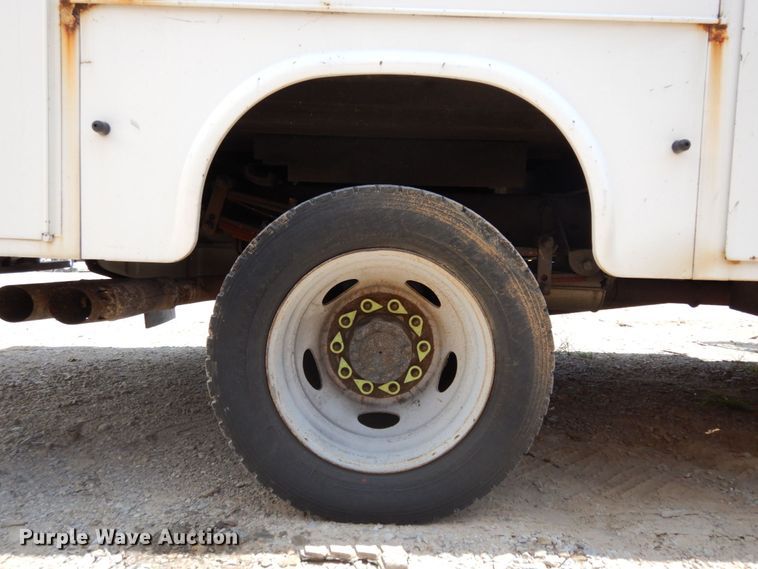 image for item JL9978 2010 Ford F550  bucket truck