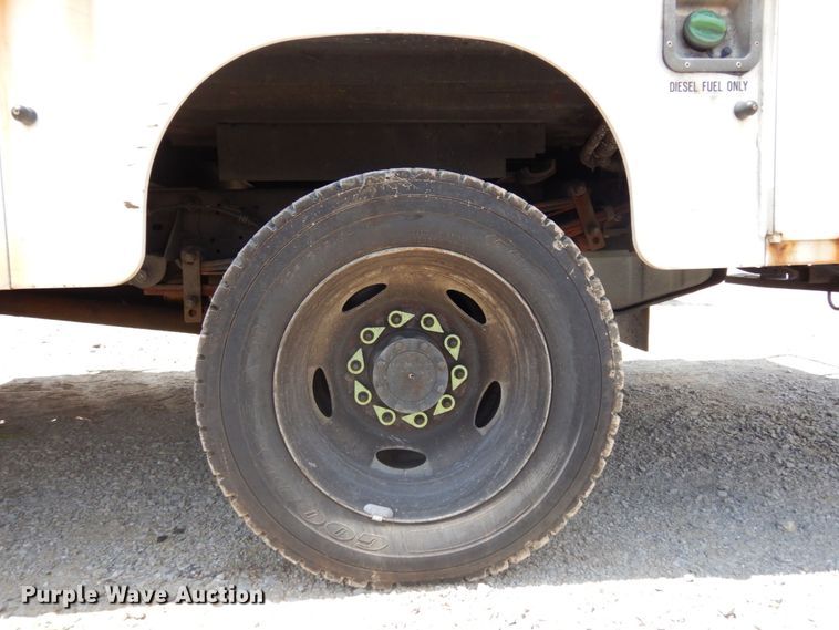 image for item JL9978 2010 Ford F550  bucket truck