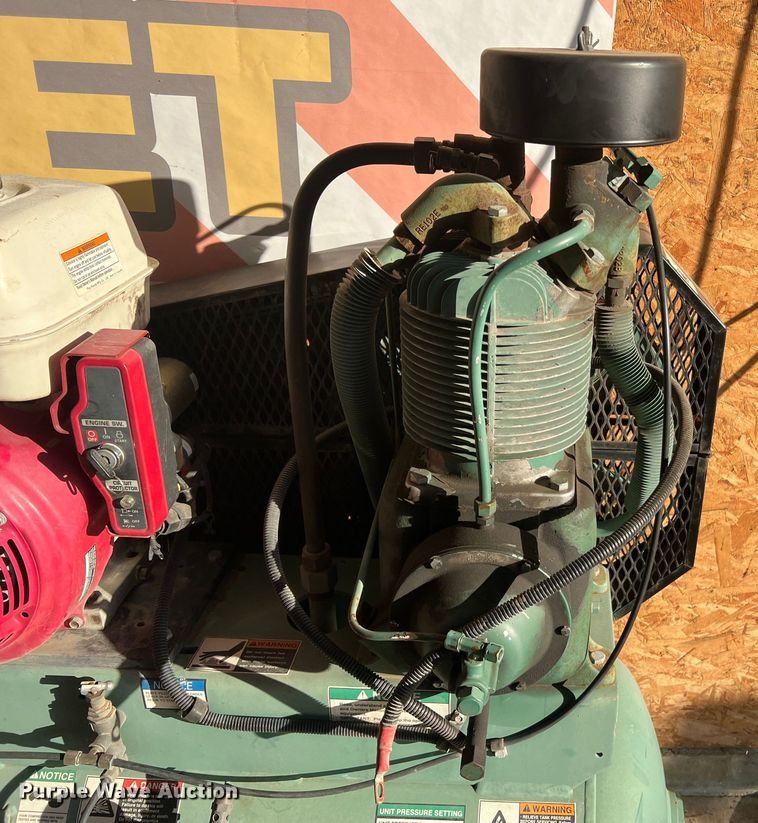 image for item JM9229 Champion R-Series  air compressor