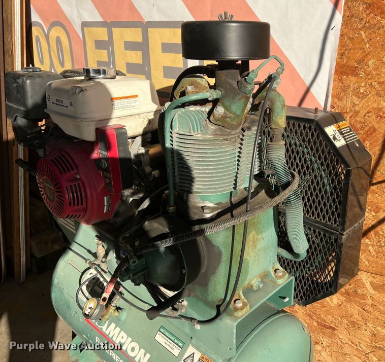 image for item JM9229 Champion R-Series  air compressor