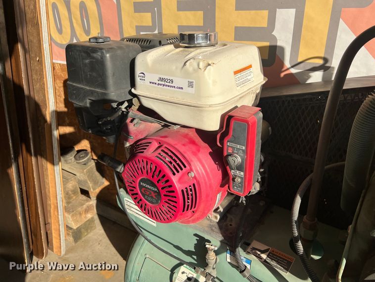 image for item JM9229 Champion R-Series  air compressor