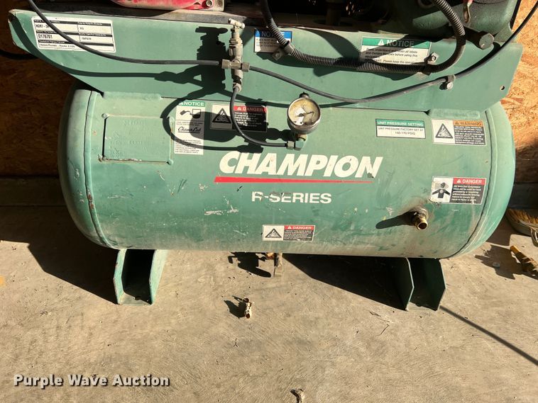 image for item JM9229 Champion R-Series  air compressor