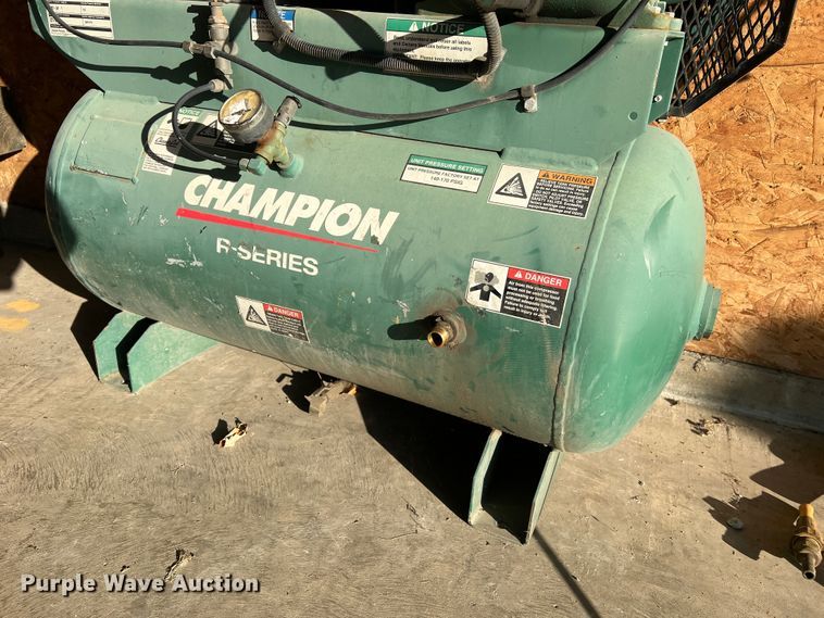 image for item JM9229 Champion R-Series  air compressor