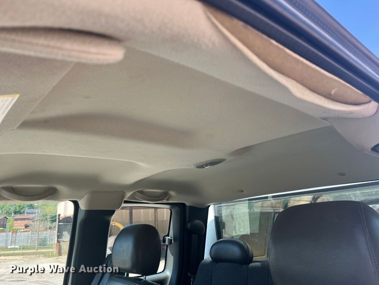 image for item JM9250 2005 Chevrolet Silverado 1500  Ext. Cab pickup truck