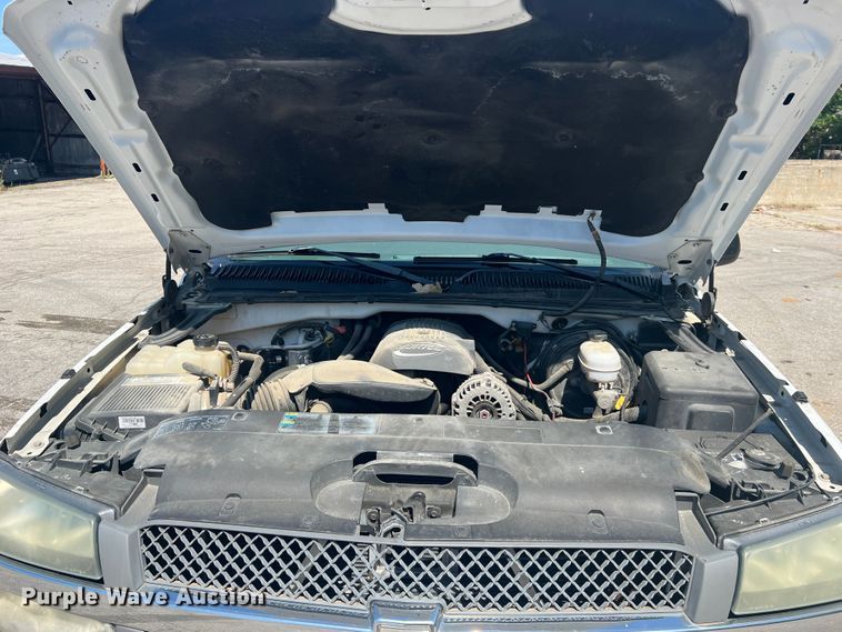 image for item JM9250 2005 Chevrolet Silverado 1500  Ext. Cab pickup truck