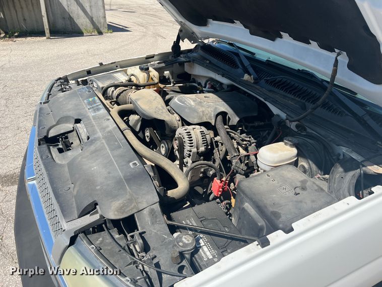 image for item JM9250 2005 Chevrolet Silverado 1500  Ext. Cab pickup truck