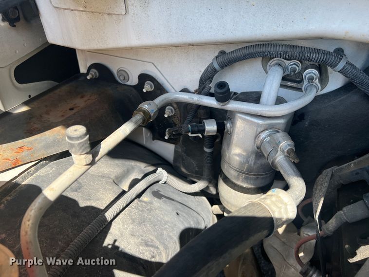 image for item JM9250 2005 Chevrolet Silverado 1500  Ext. Cab pickup truck