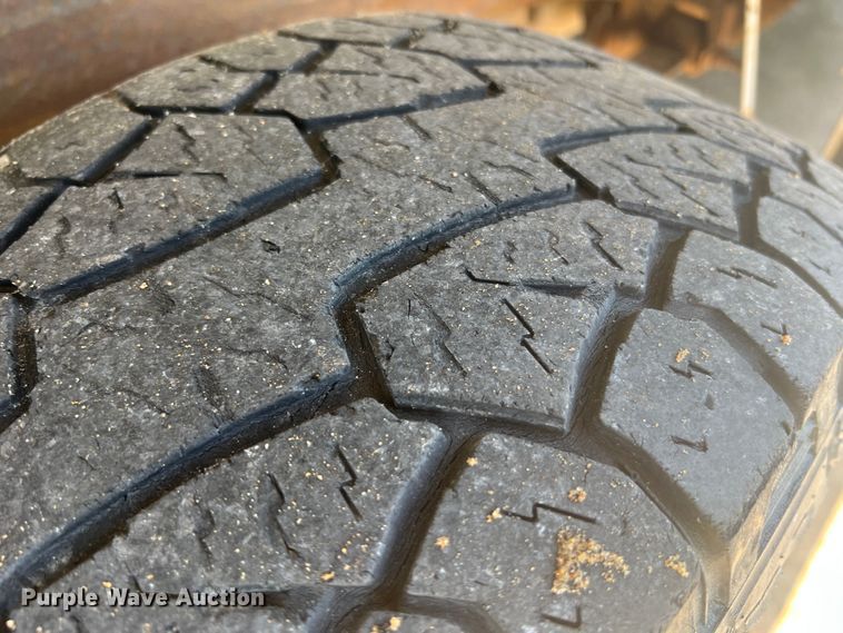 image for item JM9250 2005 Chevrolet Silverado 1500  Ext. Cab pickup truck