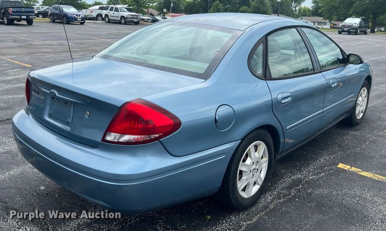 image for item JM9283 2006 Ford Taurus SE