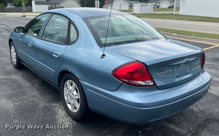 image for item JM9283 2006 Ford Taurus SE