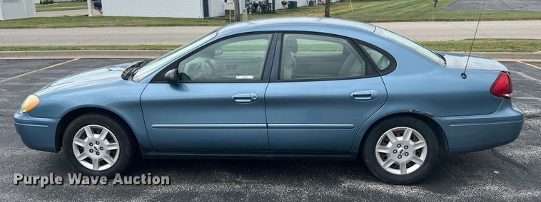 image for item JM9283 2006 Ford Taurus SE