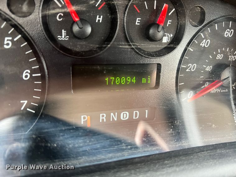 image for item JM9283 2006 Ford Taurus SE