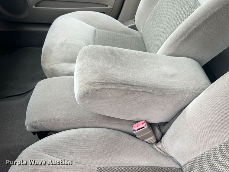 image for item JM9283 2006 Ford Taurus SE