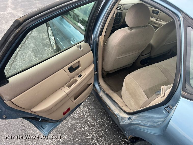 image for item JM9283 2006 Ford Taurus SE