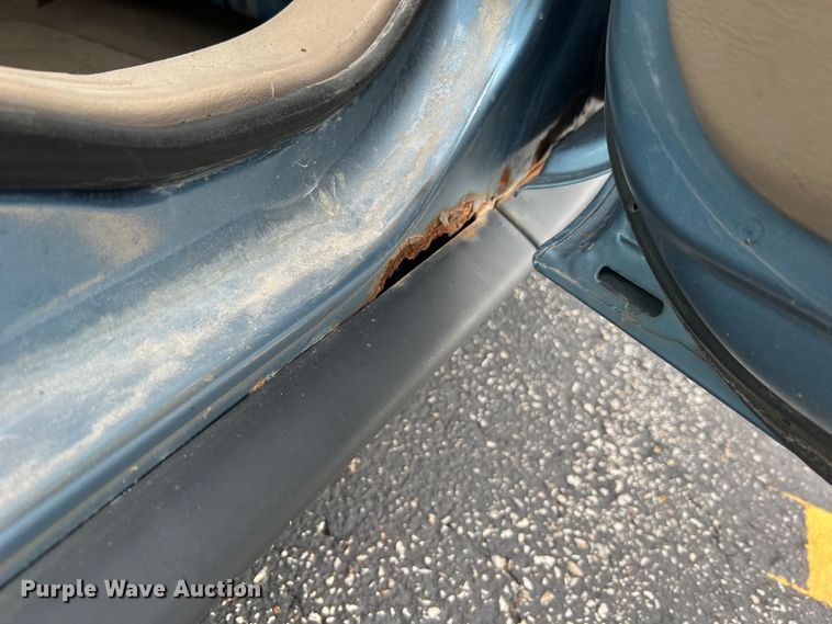 image for item JM9283 2006 Ford Taurus SE