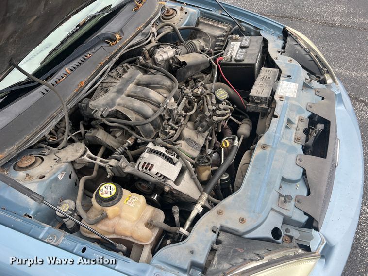 image for item JM9283 2006 Ford Taurus SE