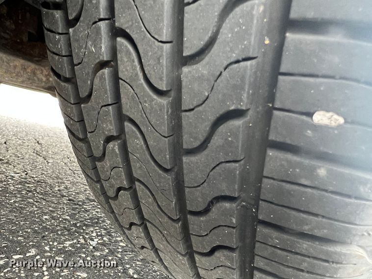 image for item JM9283 2006 Ford Taurus SE