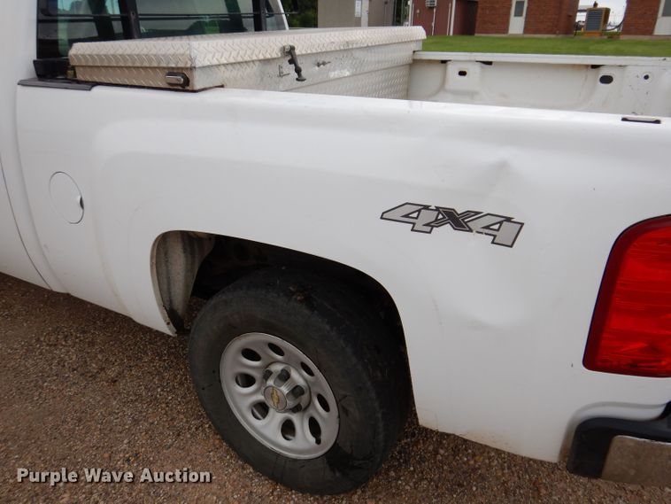 image for item JO9050 2009 Chevrolet Silverado 1500  Ext. Cab pickup truck