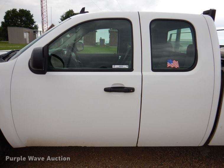 image for item JO9050 2009 Chevrolet Silverado 1500  Ext. Cab pickup truck